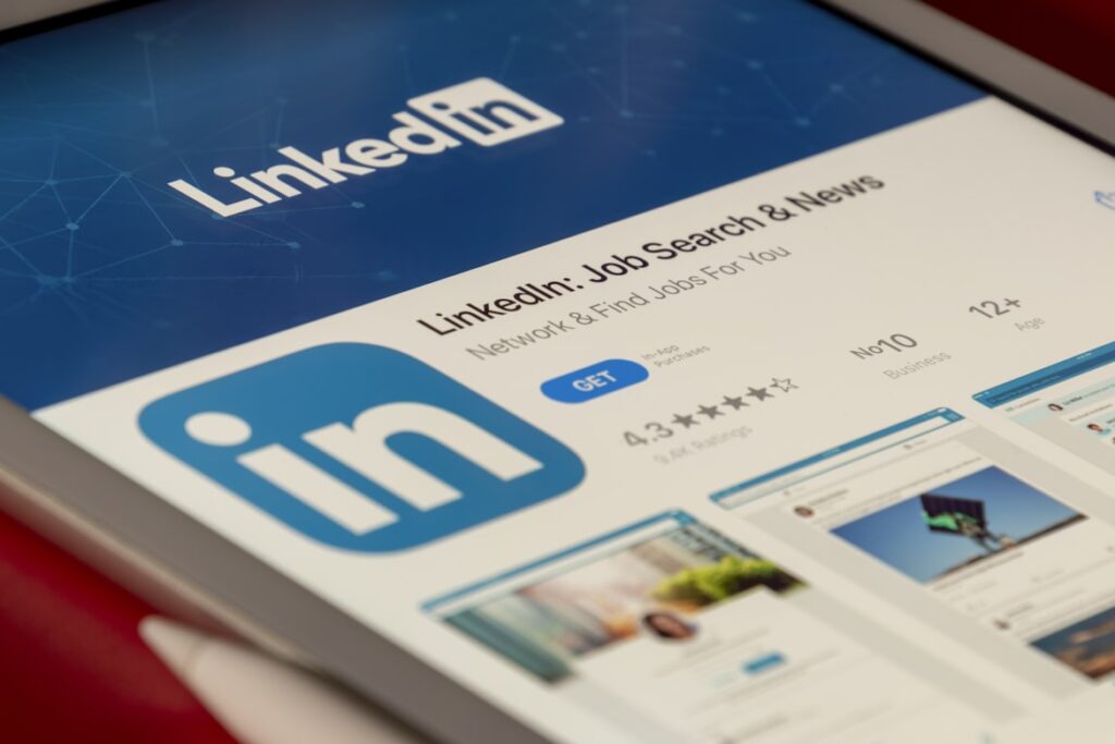 aplicacion de linkedin en smartphone