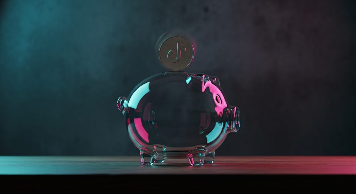 Cerdo hucha cristal moneda TikTok pared hormigón oscura