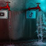 Dos grifos de cobre industriales con logos de YouTube y TikTok